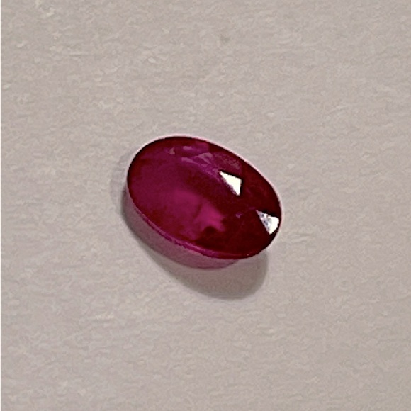 Jewelry - Red 1/2 Carat Oval Ruby (Loose) Gemstone